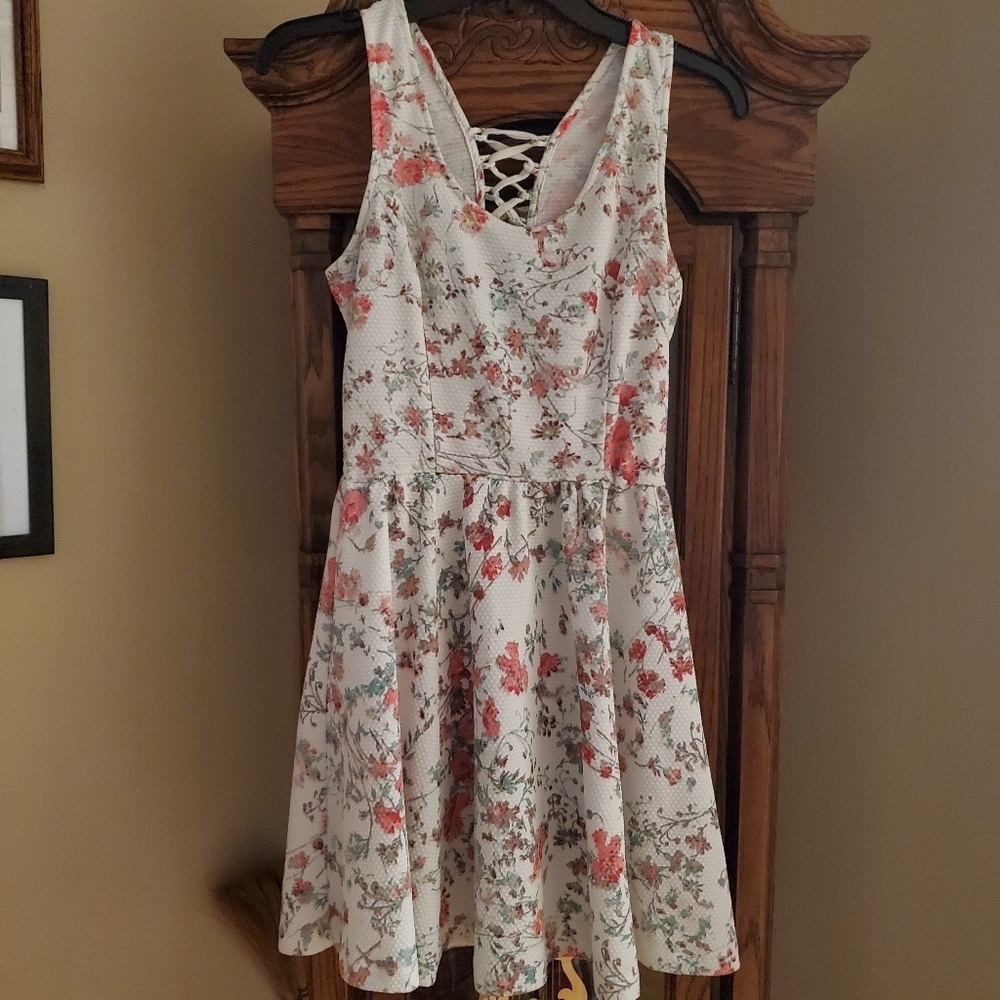 Jessica Simpson Women's Lace Up Back Dress